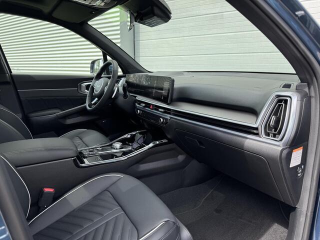 KIA SORENTO 1.6 T-GDi Plug-in Hybrid 4WD ExecutiveLine 7p. Snel Rijden Uit Voorraad!!! | 7p. | Panoramadak | 360 Camera | Digital Key | Vingerafdrukscanner | Stoelventilatie | Head-up display | Draadloos Apple Carplay/ Android Auto |