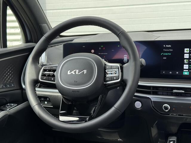 KIA SORENTO 1.6 T-GDi Plug-in Hybrid 4WD ExecutiveLine 7p. Snel Rijden Uit Voorraad!!! | 7p. | Panoramadak | 360 Camera | Digital Key | Vingerafdrukscanner | Stoelventilatie | Head-up display | Draadloos Apple Carplay/ Android Auto |