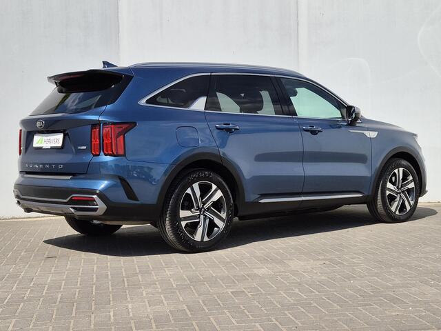 KIA SORENTO 1.6 T-GDI Plug-in Hybrid 4WD ExecutiveLine 5p. / Automaat / HUD / Bose Audiosysteem / Elektrische bedienbare achterklep / Stuur- en Stoelverwarming / Stoelventilatie voor / Adaptief cruise control / Achterbank verwarming /