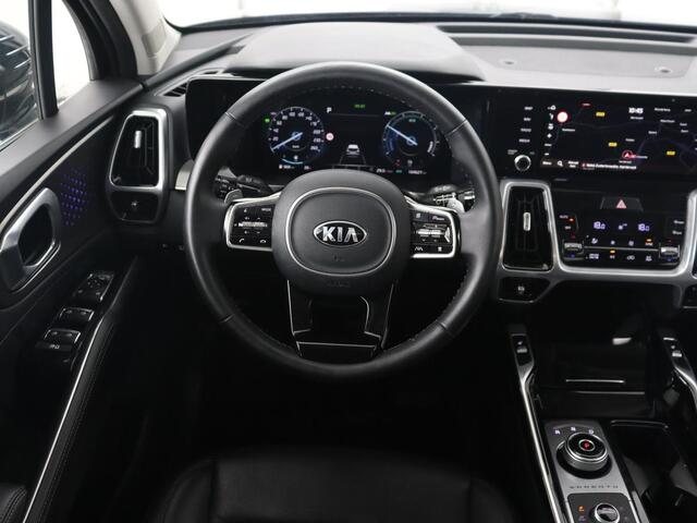 KIA SORENTO 1.6 T-GDI Plug-in Hybrid 4WD DynamicPlusLine 7-persoons | Panoramadak | Trekhaak | 360 Camera | Adaptive cruise | BOSE Surround | Stoelverwarming | Carplay | Achterbankverwarming | PHEV