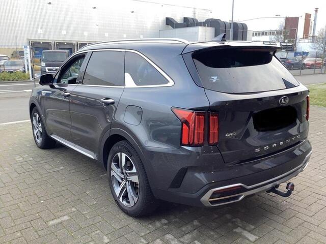 KIA SORENTO 1.6 T-GDI Plug-in Hybrid 4WD ExecutiveLine 7p. | zuid | Afneembare trekhaak | Panoramadak | Stoelverwarming