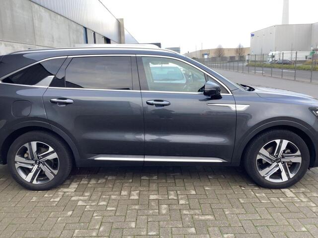 KIA SORENTO 1.6 T-GDI Plug-in Hybrid 4WD ExecutiveLine 7p. | zuid | Afneembare trekhaak | Panoramadak | Stoelverwarming