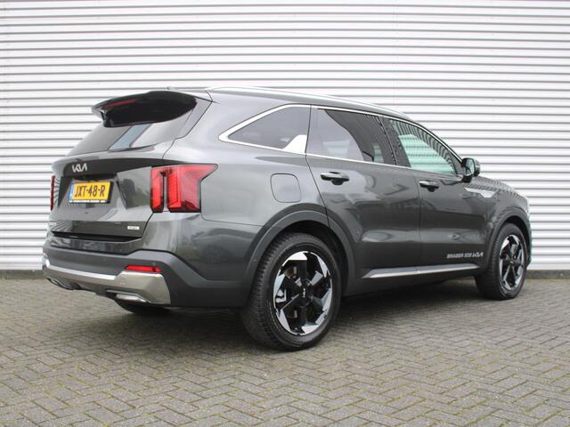 KIA SORENTO 1.6 T-GDi Plug-in Hybrid 4WD ExecutiveLine 7p. | Stuur-/stoelverwarming + ventilatie | Schuifdak | Leer | 360 Camera | Elek. stoelverst. | HUD | LED | 19" LM |