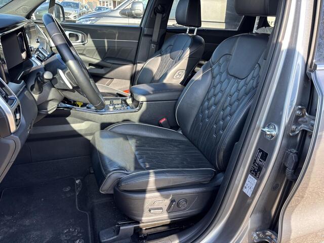 KIA SORENTO 1.6 T-GDI Plug-in Hybrid 4WD ExecutiveLine 5p. | Afneembare trekhaak | Panoramadak | 2 bandensets | Bestuurdersstoel Met Geheugen | BTW verrekenbaar | Dealer onderhouden