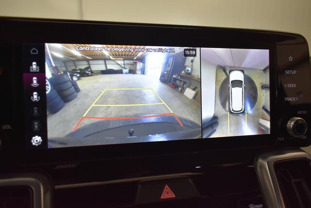 KIA SORENTO 1.6 T-GDI Hybrid Executive 7pers Trekhaak Panodak Vol Leder Camera EL aKlep