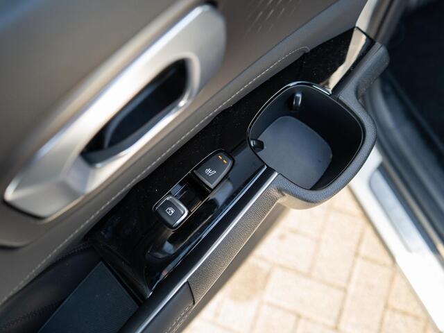 KIA SORENTO 1.6 T-GDi Plug-in Hybrid 4WD ExecutiveLine 7p. l 360 camera l Nappa leder l Head up display l Stoelverwarming en Ventilatie l Bose Premium soundsystem l 7 zitter