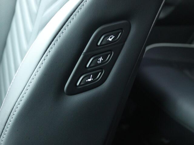 KIA SORENTO 1.6 T-GDi Plug-in Hybrid 4WD ExecutiveLine 7p. | 7-Persoons | Trekhaak | Massage | Panoramadak | Leder | Nederlandse Auto | NAP |