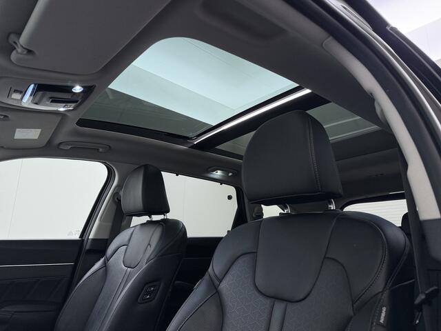 KIA SORENTO 1.6T-GDI 265PK 4WD Plugin Hybrid DynamicPlusLine 7-Persoons Panoramadak Leder Trekhaak Adap.Cruise Bose® Stoel+Stuur+Achterbankverwarming Navi Camera Ecc Apple Carplay Android Auto DAB Lmv Privacy Glas Led Elek.Stoelen Elek.Achterklep Fabrieksgarantie tot