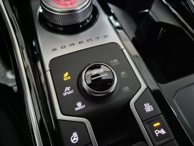 KIA SORENTO 1.6 T-GDi Plug-in Hybrid 4WD ExecutiveLine 7p. Stoel en stuur verwarming, Stoel verkoeling, Schuif kantel dak, Apple Carplay/Android Auto, Navigatie, Camera.