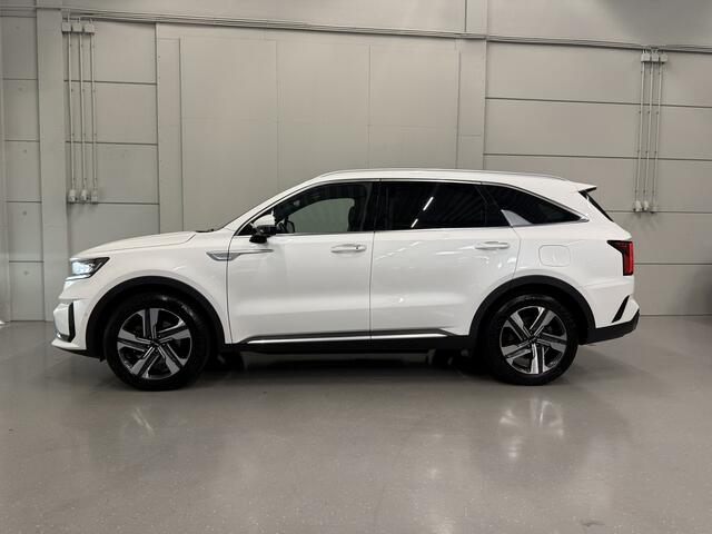 KIA SORENTO 1.6 T-GDI Plug-in Hybrid 4WD Platinum LEER/HEAD-UP/BOSE/360CAMERA/LED/VENTILATIE+MEMORY/CARPLAY/19"/EL.A.KLEP/DONKERE-HEMEL/NIVEAU-REGELING/KIA FABRIEKS-GARANTIE T/M 12-2028