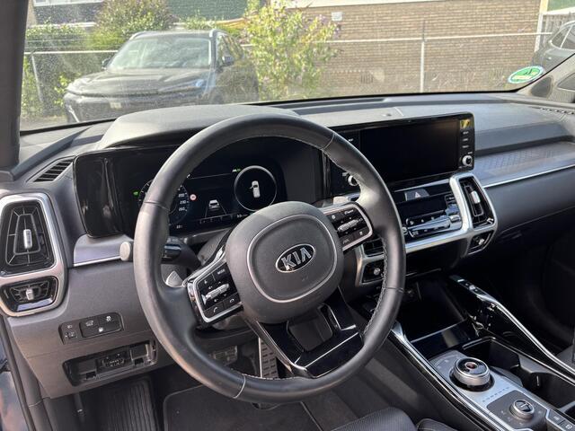 KIA SORENTO 1.6 T-GDI Plug-in Hybrid 4WD ExecutiveLine 7p. | NET BINNEN, MEER FOTO'S VOLGEN | Afneembare trekhaak | BTW verrekenbaar | Bestuurdersstoel Met Geheugen | Geluidssysteem Bose | Stoelverwarming | Achterstoelverwarming