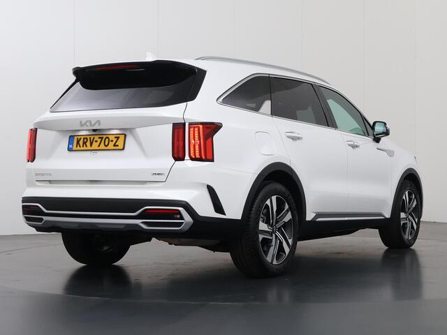 KIA SORENTO 1.6T Plug-in Hybrid 4WD ExecutiveLine Edition 7p | Panoramaschuifdak | Stoelventilatie | Head-up display | Keyless | Dodehoekcamera | Bose Premium Sound |