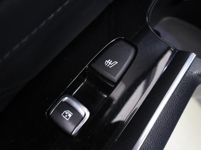 KIA SORENTO 1.6 T-GDI Plug-in Hybrid 4WD ExecutiveLine 7p. | Panoramadak | Luxe Lederen bekleding | Ele.verstelbare stoelen + Geheugen | Navigatie | 360 Camera | DAB | Apple CarPlay/Android Auto | Stoelverwarming/Koeling | Stuurverwarming | Adaptieve Cruise Control | Ele.kofferdeksel |