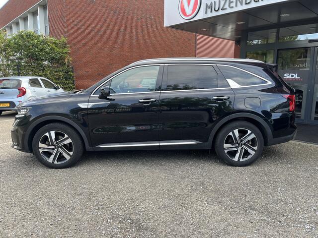 KIA SORENTO 1.6 T-GDI Plug-in Hybrid 4WD ExecutiveLine 7p. FULL OPTIONS // LEDER // ELEK.STOEL+GEHEUGEN // DODEHOEK // ELEK. KLEP // ADAPT. CRUISE // BOSE AUDIO // HEAD-UP DISPLAY //