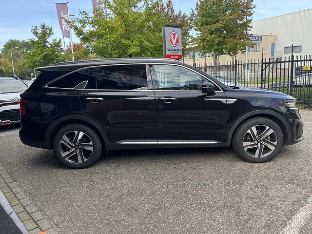 KIA SORENTO 1.6 T-GDI Plug-in Hybrid 4WD ExecutiveLine 7p. FULL OPTIONS // LEDER // ELEK.STOEL+GEHEUGEN // DODEHOEK // ELEK. KLEP // ADAPT. CRUISE // BOSE AUDIO // HEAD-UP DISPLAY //
