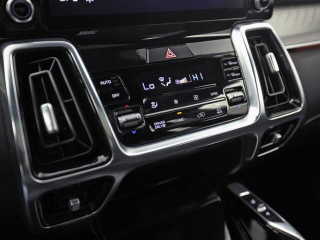 KIA SORENTO 1.6 T-GDI Plug-in Hybrid 4WD ExecutiveLine 7 Persoons Automaat 265Pk (PANORAMADAK, SOH, 95,5%, GROOT NAVI, APPLE CARPLAY, 360 CAMERA, STOELKOELING, MEMORY SEAT, LEDER, BOSE, NIEUWE APK)
