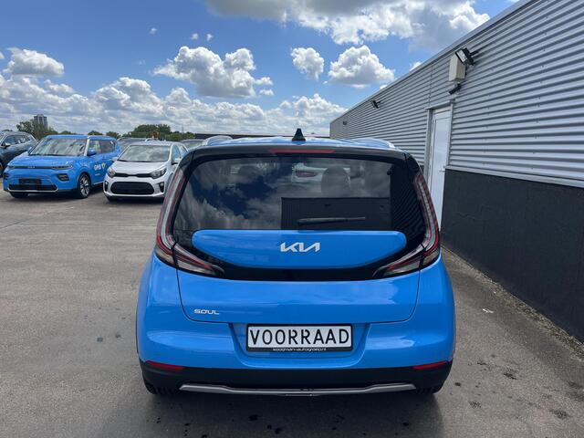 KIA SOUL e-Soul ExecutiveLine 64 kWh Nieuw uit voorraad leverbaar!