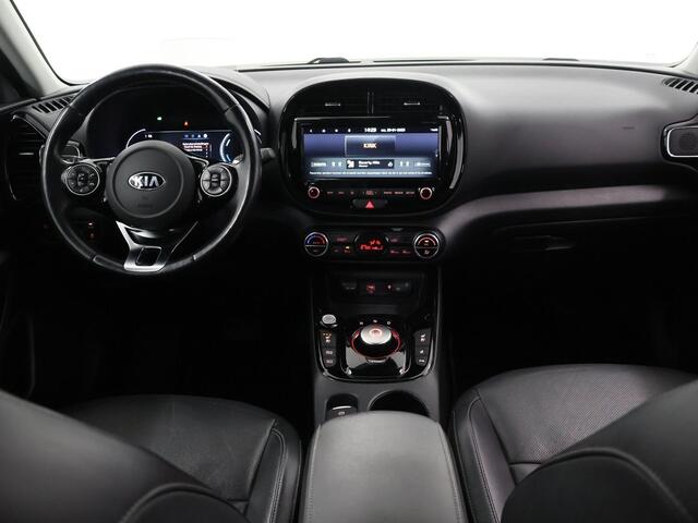 KIA SOUL e-Soul ExecutiveLine 64 kWh | Lederen Bekleding | Stoelventilatie | Stoel/Stuurwielverwarming | Harmankardon Audio