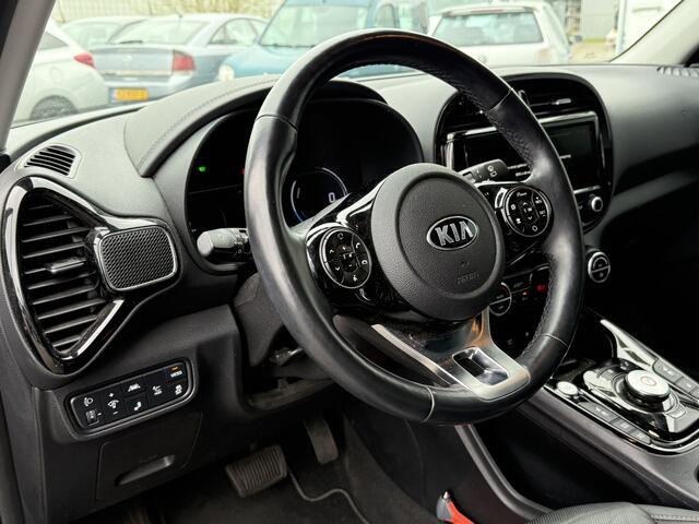 KIA SOUL e-Soul BWJ 2020 204 PK ExecutiveLine 64 kWh HARMAN-KARDON / CLIMA / NAVI / ADAPT. CRUISE / LMV / CAMERA / PDC / PRIV.GLAS / MULTIFUNCT. STUUR