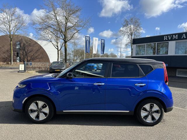 KIA SOUL e-Soul ExecutiveLine 64 kWh VAN ¤18.900,- VOOR ¤17.440,- UW LENTEVOORDEEL: ¤1.460 | COMPLETE UITVOERING