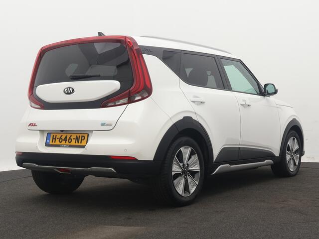 KIA SOUL e-Soul ExecutiveLine 64 kWh | Leder | Stoelkoeling + Verwarming | Camera | Nederlandse Auto | NAP |