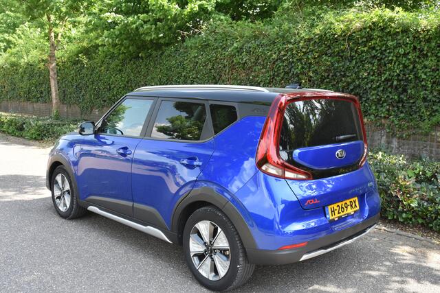 KIA SOUL e-Soul ExecutiveLine 64 kWh | 204PK | LEDER | CAMERA | CARPLAY