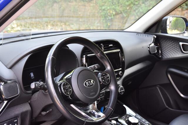 KIA SOUL e-Soul ExecutiveLine 64 kWh | 204PK | LEDER | CAMERA | CARPLAY