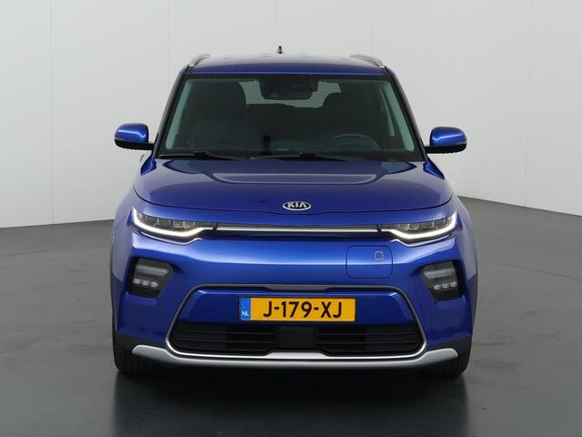 KIA SOUL e-Soul ExecutiveLine 64 kWh | Lederen Bekleding | Harman/kardon audio | Stoelventilatie | Elektrisch verstelb. bestuurdersstoel met geheugen | Stoel/Stuurwielverwarming