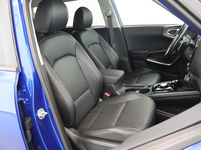 KIA SOUL e-Soul ExecutiveLine 64 kWh | Lederen Bekleding | Harman/kardon audio | Stoelventilatie | Elektrisch verstelb. bestuurdersstoel met geheugen | Stoel/Stuurwielverwarming
