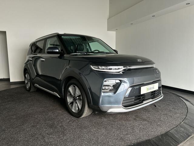 KIA SOUL e-Soul ExecutiveLine 64 kWh | Shuif/kanteldak | Lederen bekleding | Stoelverwarming en ventilatie!