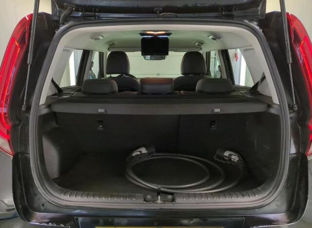 KIA SOUL e-Soul 150kW / 64kWh Executive line / Leder / TV. DVD scherm A./ Pdc+Camera / Xenon / Navigatie / Airco-ecc./