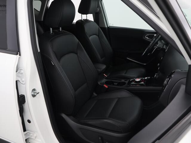 KIA SOUL e-Soul ExecutiveLine 64 kWh | Harman/Kardon Audio | Head Up display | Adaptieve Cruise Control | Stoelverwarming | Navigatie | Achteruitrijcamera | Apple Carplay