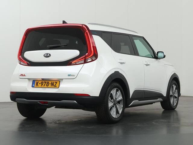 KIA SOUL e-Soul ExecutiveLine 64 kWh | Harman/Kardon Audio | Head Up display | Adaptieve Cruise Control | Stoelverwarming | Navigatie | Achteruitrijcamera | Apple Carplay