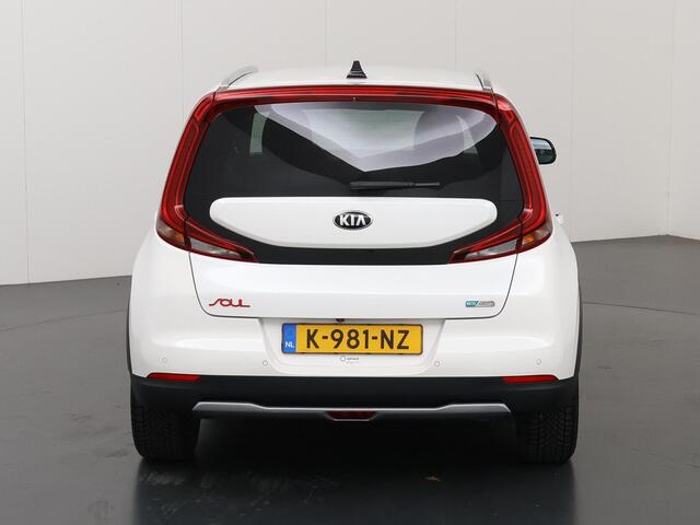 KIA SOUL e-Soul ExecutiveLine 64 kWh | Harman/Kardon Audio | Head Up display | Adaptieve Cruise Control | Stoelverwarming | Navigatie | Achteruitrijcamera | Apple Carplay
