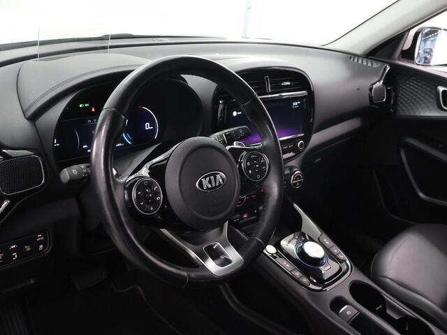 KIA SOUL e-Soul ExecutiveLine 64 kWh | Harman/Kardon Audio | Head Up display | Adaptieve Cruise Control | Stoelverwarming | Navigatie | Achteruitrijcamera | Apple Carplay