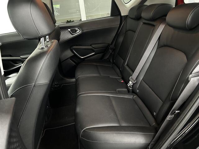KIA SOUL e-Soul ExecutiveLine 64 kWh AFNEEMBARE TREKHAAK | NAVIGATIE | ACHTERUITRIJCAMERA