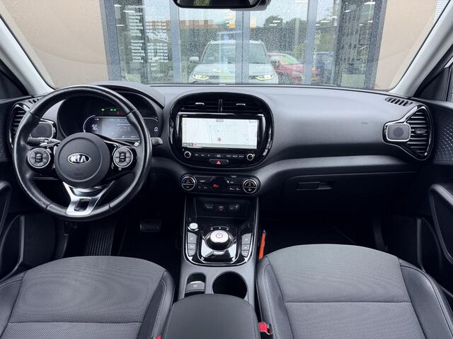 KIA SOUL e-Soul DynamicPlusLine 39.2 kWh / 276 KM WLTP / SOH 100% / Stoel- & Stuurverwarming / Achteruitrijcamera / Navigatie / LED Verlichting / 1 Fase /