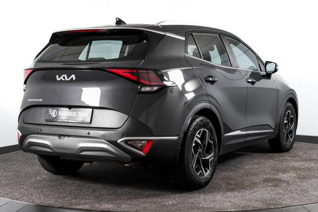 KIA SPORTAGE 1.6 T-GDi MHEV 160 PK DynamicLine - Automaat Afn. Trekhaak | Dig. Cockpit | Adapt. Cruise | Stuur-+Stuurverw. | PDC | Camera | NAV + App. Connect | ECC | LM 17" | 2209