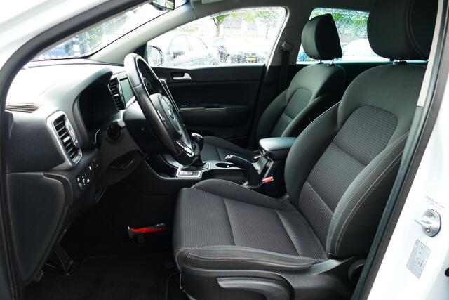 KIA SPORTAGE 1.6 GDI First Edition. Camera, Navi, Clima, 19"LMV, Haak 1400kg