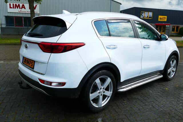KIA SPORTAGE 1.6 GDI First Edition. Camera, Navi, Clima, 19"LMV, Haak 1400kg