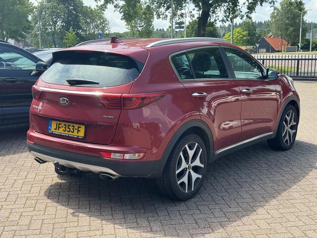 KIA SPORTAGE 1.6 T-GDI GT-Line First Edition / Trekhaak / Leder / Camera / 19'' / Getint glas / Navigatie / DAB / Cruise Control