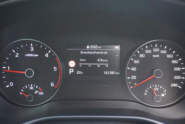 KIA SPORTAGE 1.6 CRDi MHEV DynamicPlusLine | Panoramadak | Camera | Trekhaak | Origineel NL |