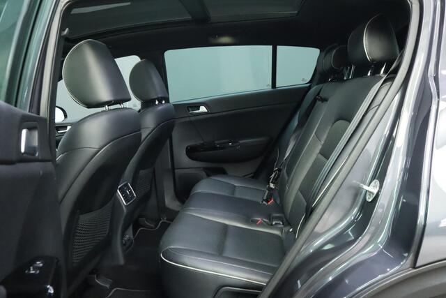 KIA SPORTAGE 1.6 T-GDI GT-Line Trekhaak | Camera | Applecarplay | Schuif-/kantel dak | Stoelverwarming |
