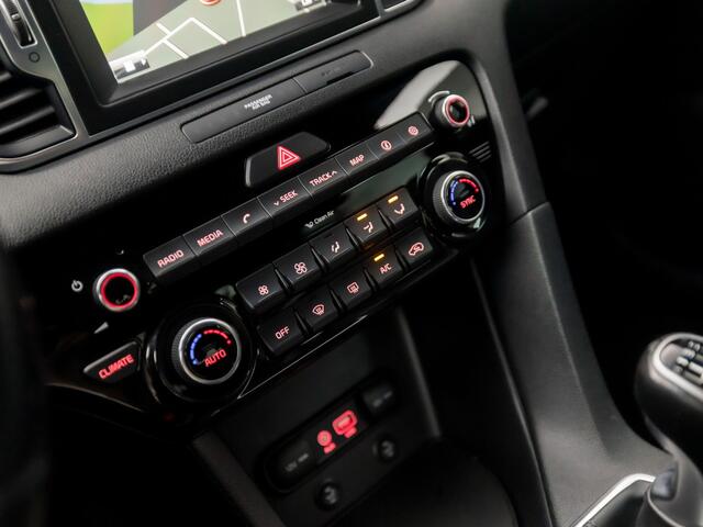 KIA SPORTAGE 1.6 T-GDI GT-Line First Edition 177Pk (NAVIGATIE, CLIMATE, CAMERA, LEDER, GETINT GLAS, SPORTSTOELEN, KEYLESS, TREKHAAK, DAB+, NIEUWSTAAT)
