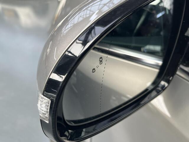 KIA SPORTAGE 1.6 T-GDI 4WD GT-Line PlusLine met Trekhaak, Achteruitrij Camera, Stoelverwarming en Ventilatie, CruiseControl, Elektrisch Verstelbare Stoel, Schuif en Kanteldak