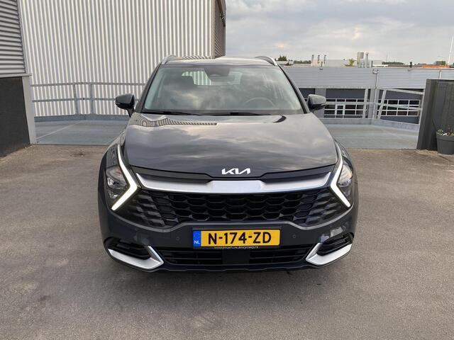 KIA SPORTAGE 1.6 T-GDi MHEV DynamicLine Nieuw geleverd en onderhouden incl: Afn Trekhaak, AppleCarPlay/Android Auto, LM velgen, Cruise control, Climate control, Parkeerhulpcamera en v+a sensoren