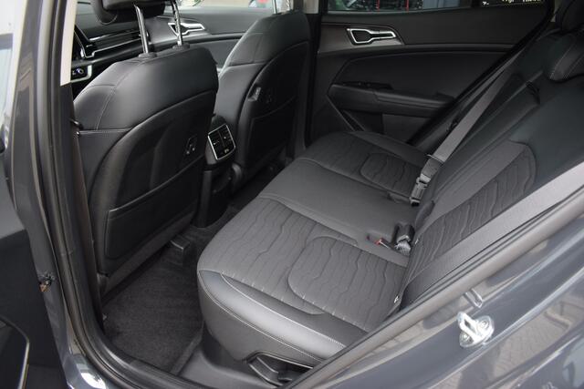 KIA SPORTAGE 1.6 T-GDi Hybrid DynamicPlusLine | Cruise Control Adaptief | Navigatie | Camera | Panoramadak | Stoel+StuurVerwarming | Tot 10Jr. Kia-Garantie