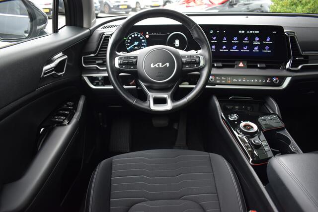 KIA SPORTAGE 1.6 T-GDi Hybrid DynamicPlusLine | Cruise Control Adaptief | Navigatie | Camera | Panoramadak | Stoel+StuurVerwarming | Tot 10Jr. Kia-Garantie