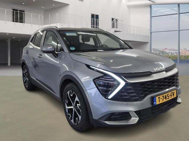 KIA SPORTAGE 1.6 T-GDi Hybrid AWD DynamicLine AWD | 360 GRADEN CAMERA | ELEKTRISCH VERSTELBARE STOELEN | STOELVERWARMING | STUURVERWARMING | TREAKHAAK | NAVIGATIE | ALCANTARA INTERIEUR | LED | DODEHOEK DETECTIE | | APPLE CARPLAY / ANDROID AUTO | ADAPTIEVE CRUISECONTR