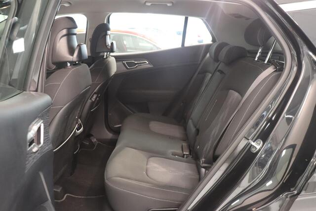 KIA SPORTAGE 1.6 T-GDi MHEV DynamicLine | Camera | Smartphone intergratie | LED verlichting | All season banden | Adaptieve cruise control | Navigatie |